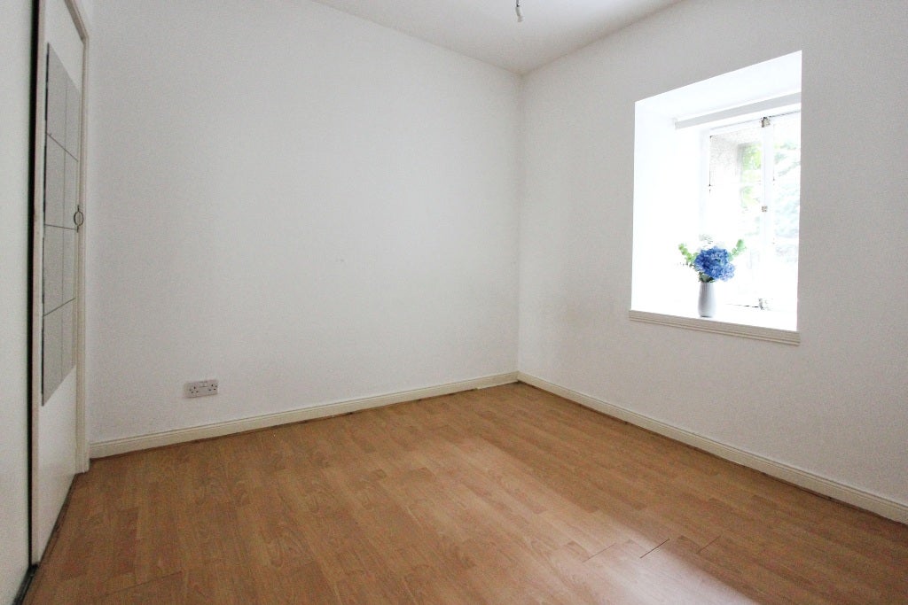 Flat Dudley Avenue in City of Edinburgh