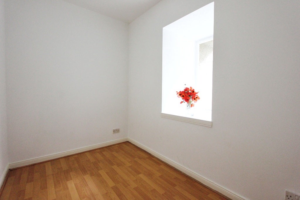 Flat Dudley Avenue in City of Edinburgh