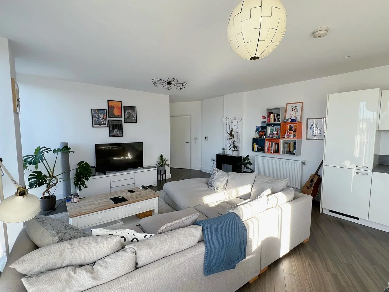 Flat Adenmore Road in Greater London