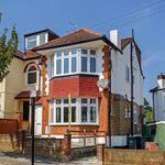 Room Woodfield Way in Greater London