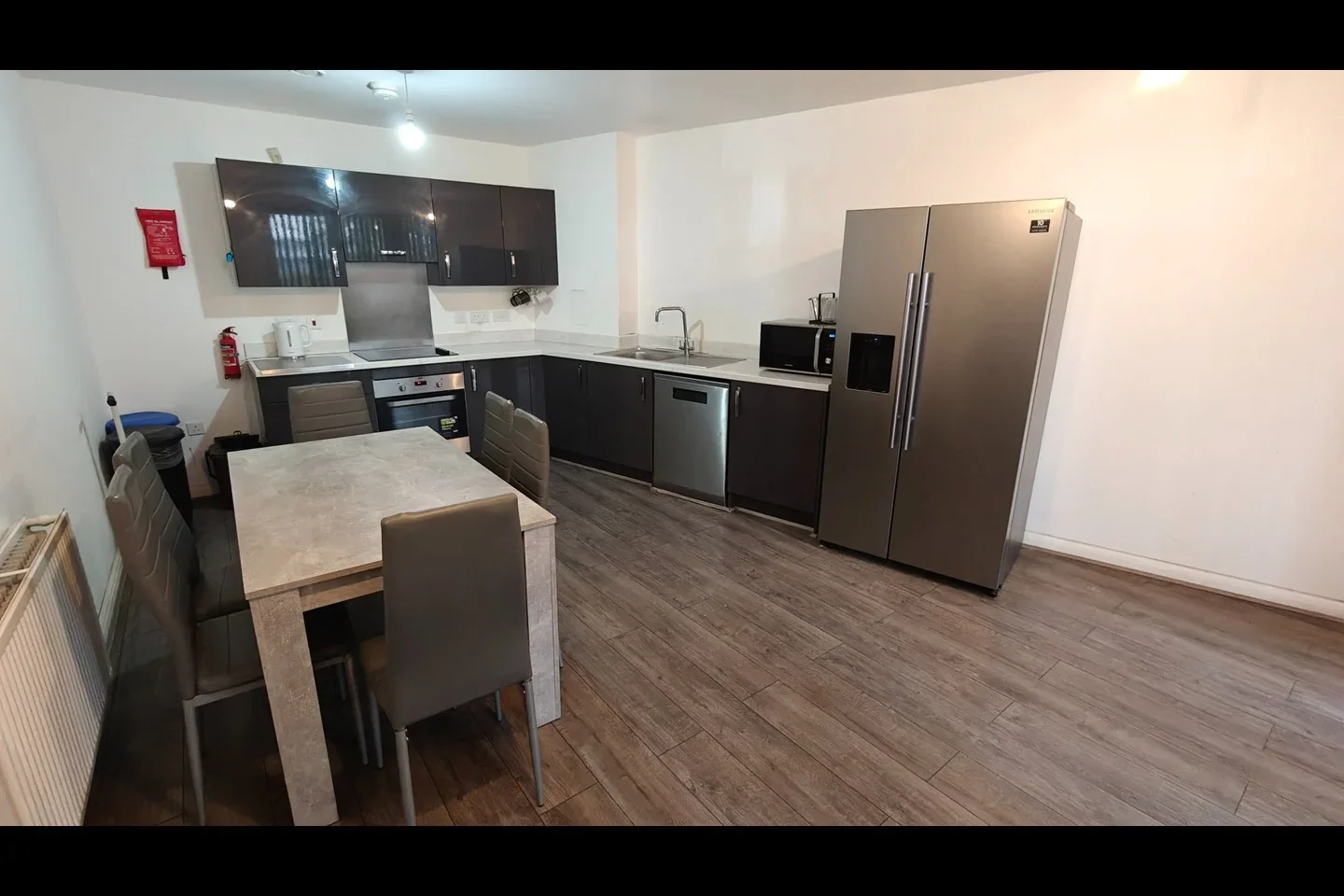 Flat Lanacre Avenue in Greater London
