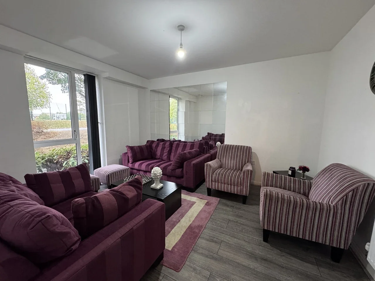 Flat Lanacre Avenue in Greater London
