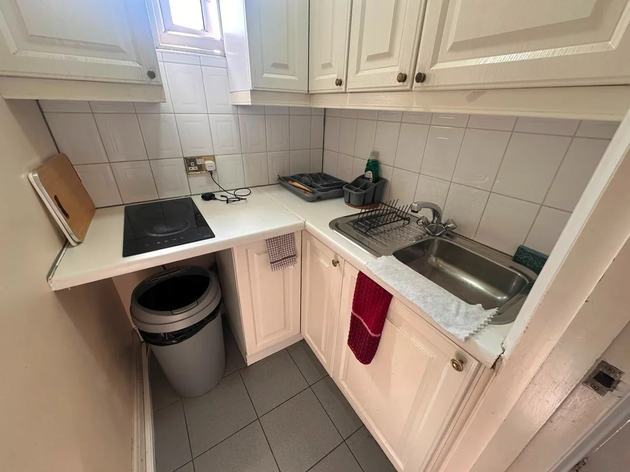 Room Kilburn High Road in Greater London