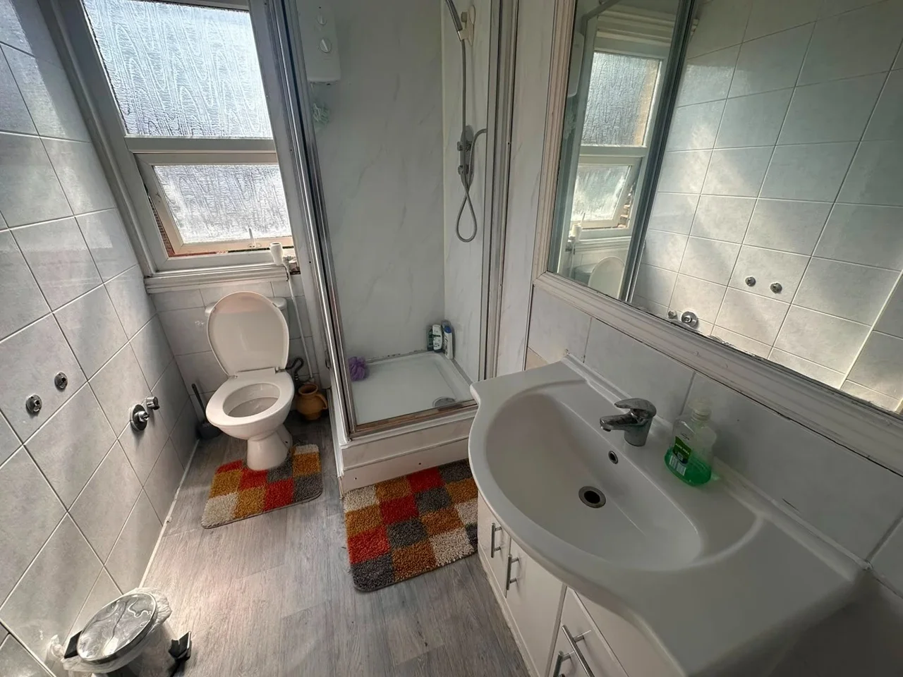 Room Kilburn High Road in Greater London