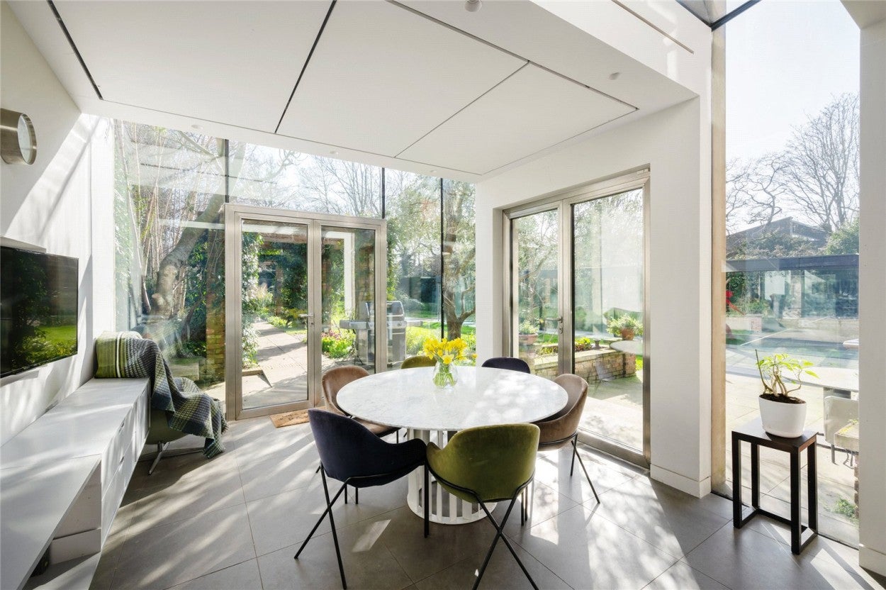 House Broadlands Road in Greater London