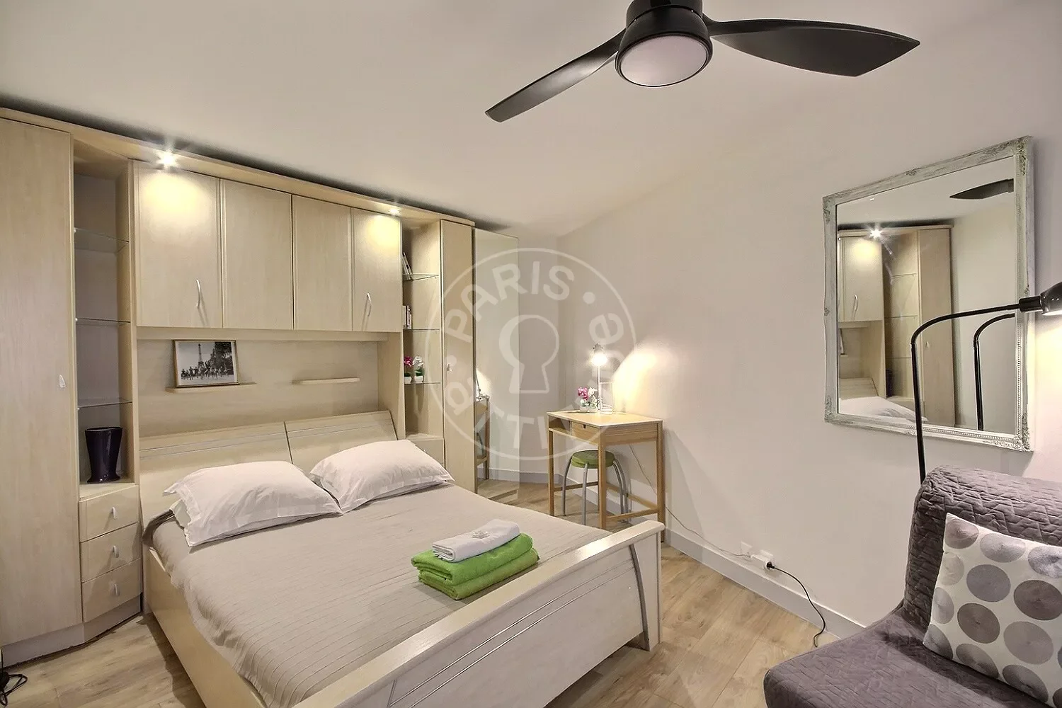 Flat Rue de Turenne in Paris