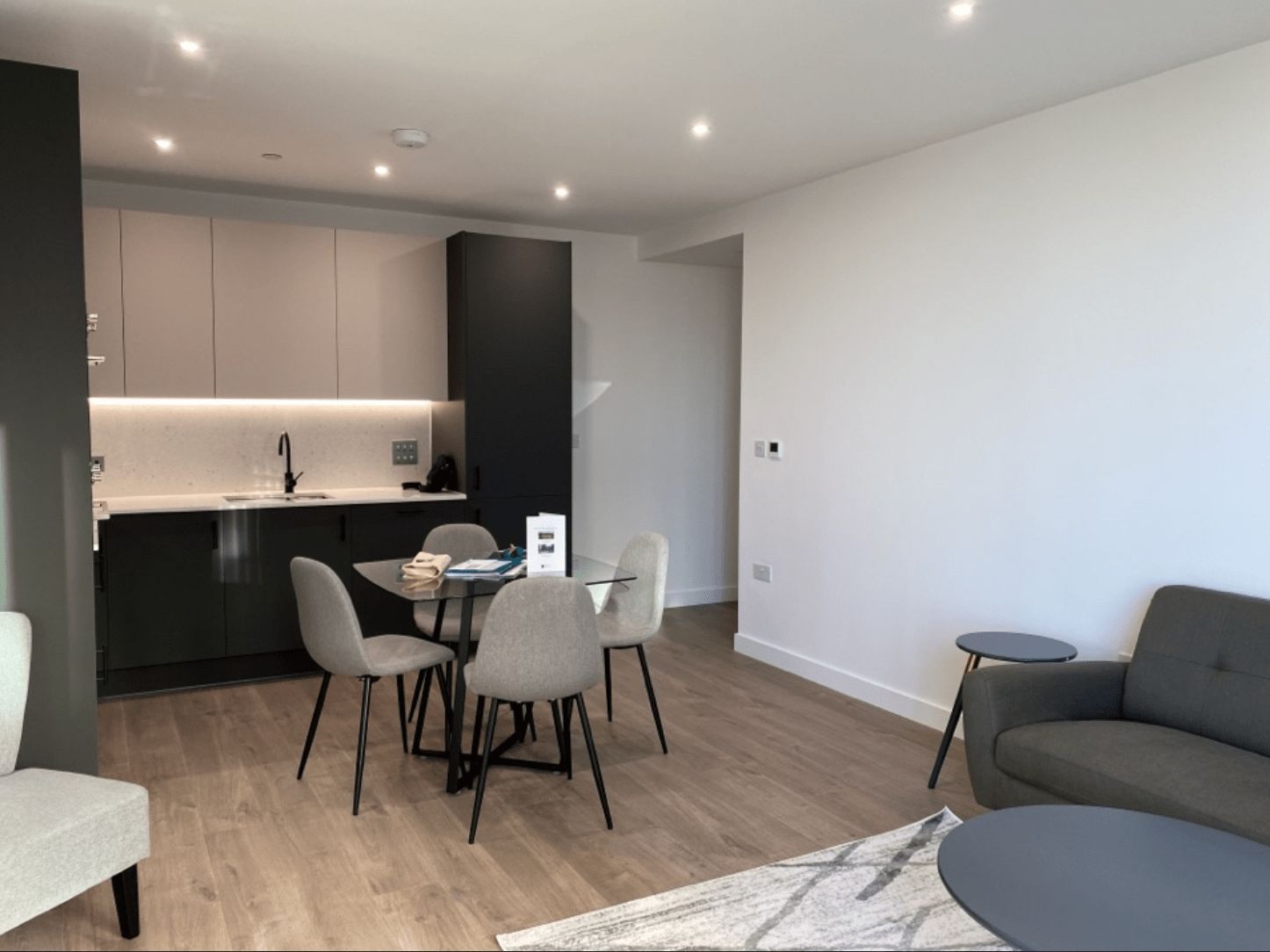 Flat Endymion Road in Greater London