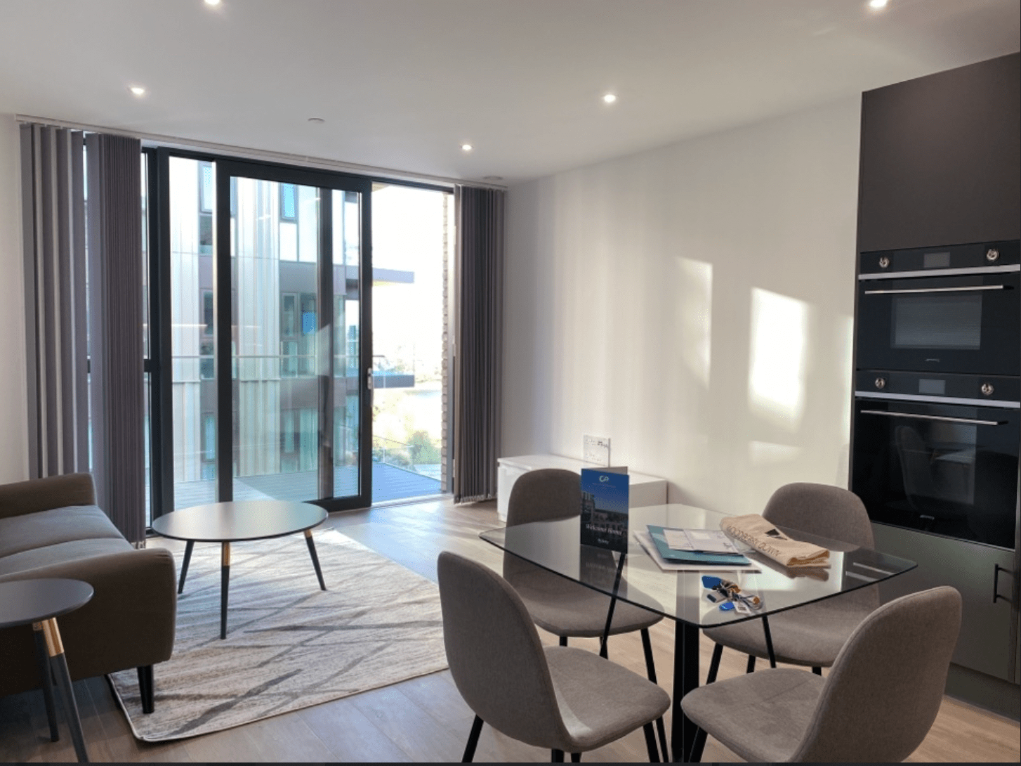Flat Endymion Road in Greater London