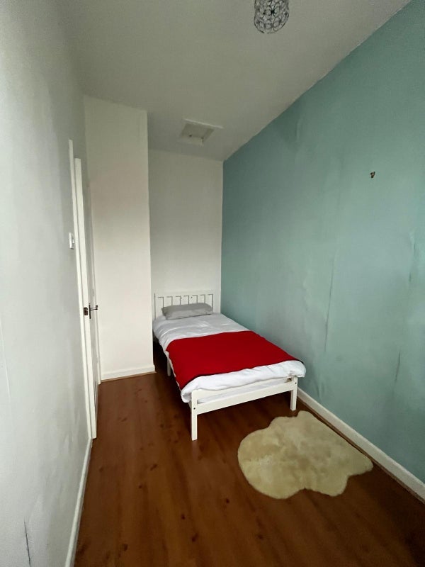 Room Hollins Grove Street in Darwen