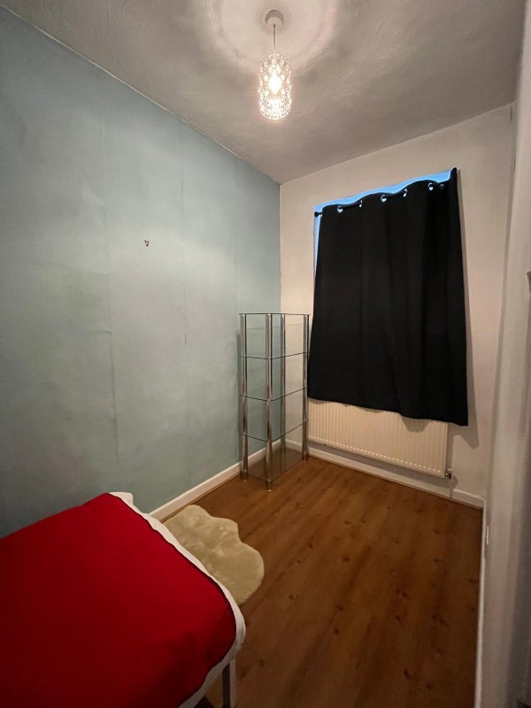 Room Hollins Grove Street in Darwen