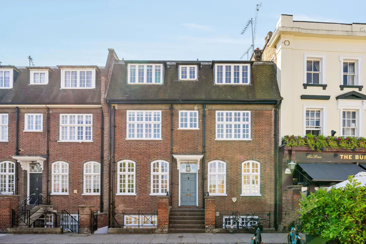 House Britten Street in Greater London