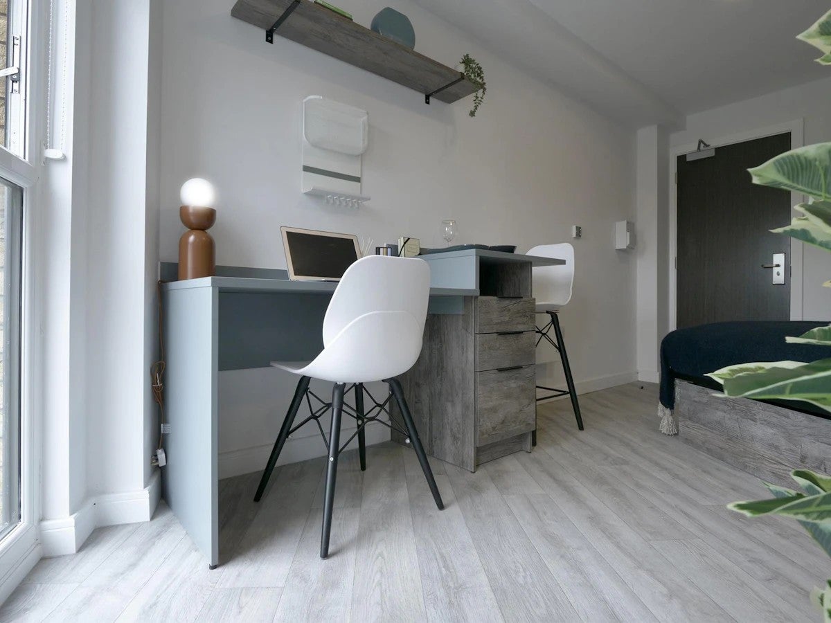 Room Ashmoor Street in Preston