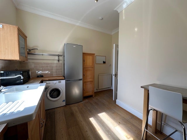Flat Union Grove in Aberdeen City