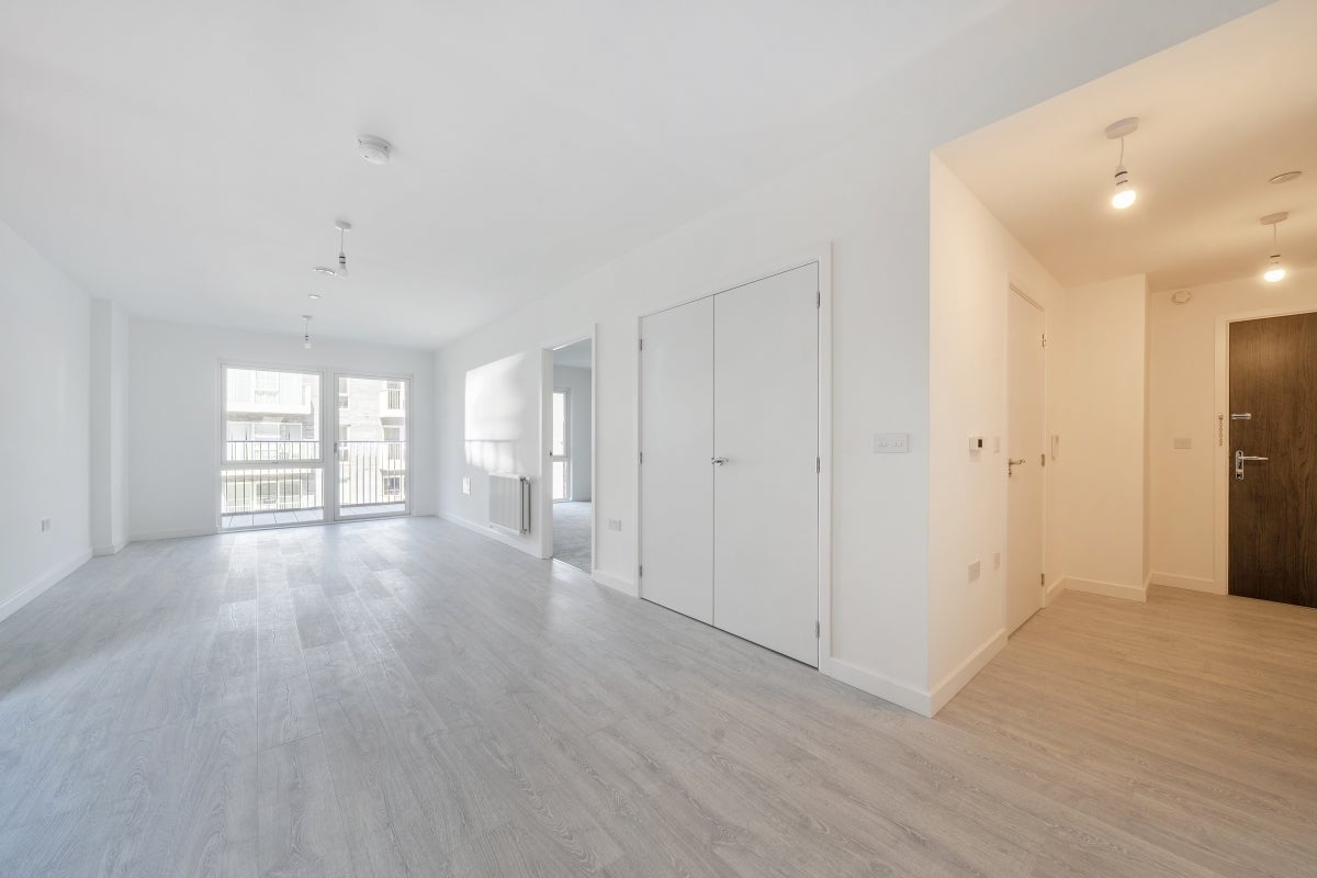 Flat Harrow View in Greater London