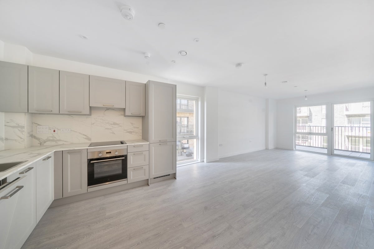 Flat Harrow View in Greater London