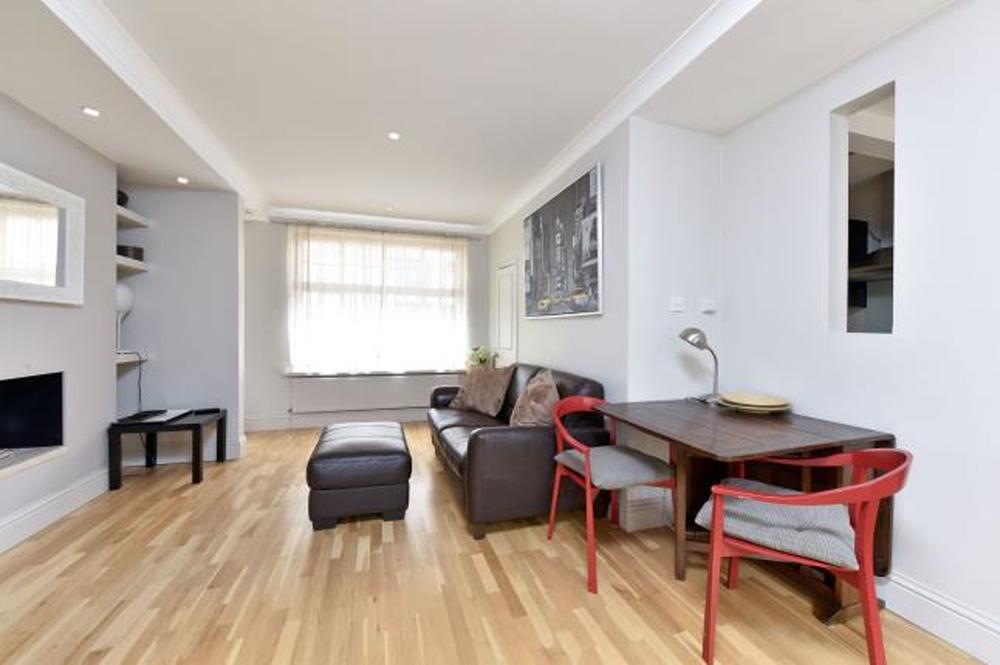Flat Queensway in City of Westminster