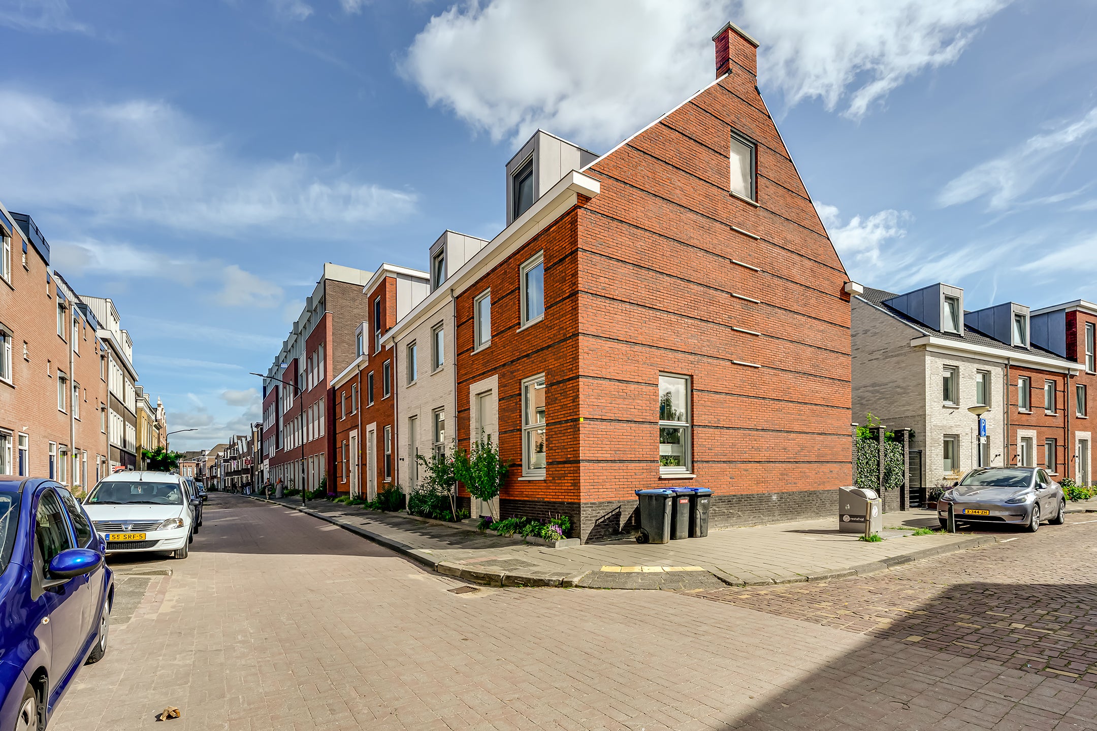 Hoekwoning te koop: Kromhout 126, Dordrecht