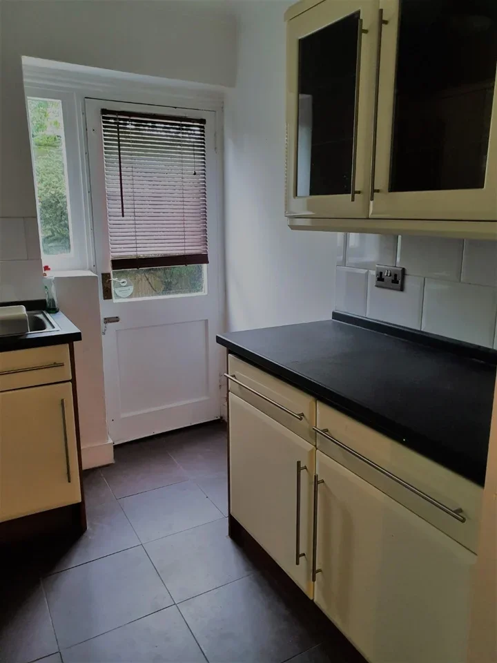 Flat Mycenae Road in Greater London