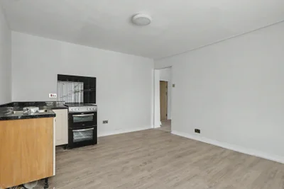 Room Sneyd Street in Stoke-on-Trent