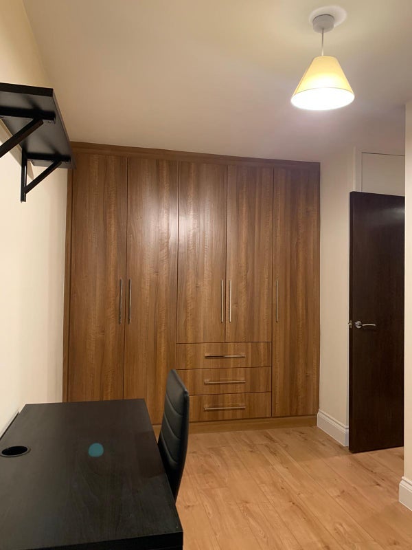 Room Distin Street in Greater London