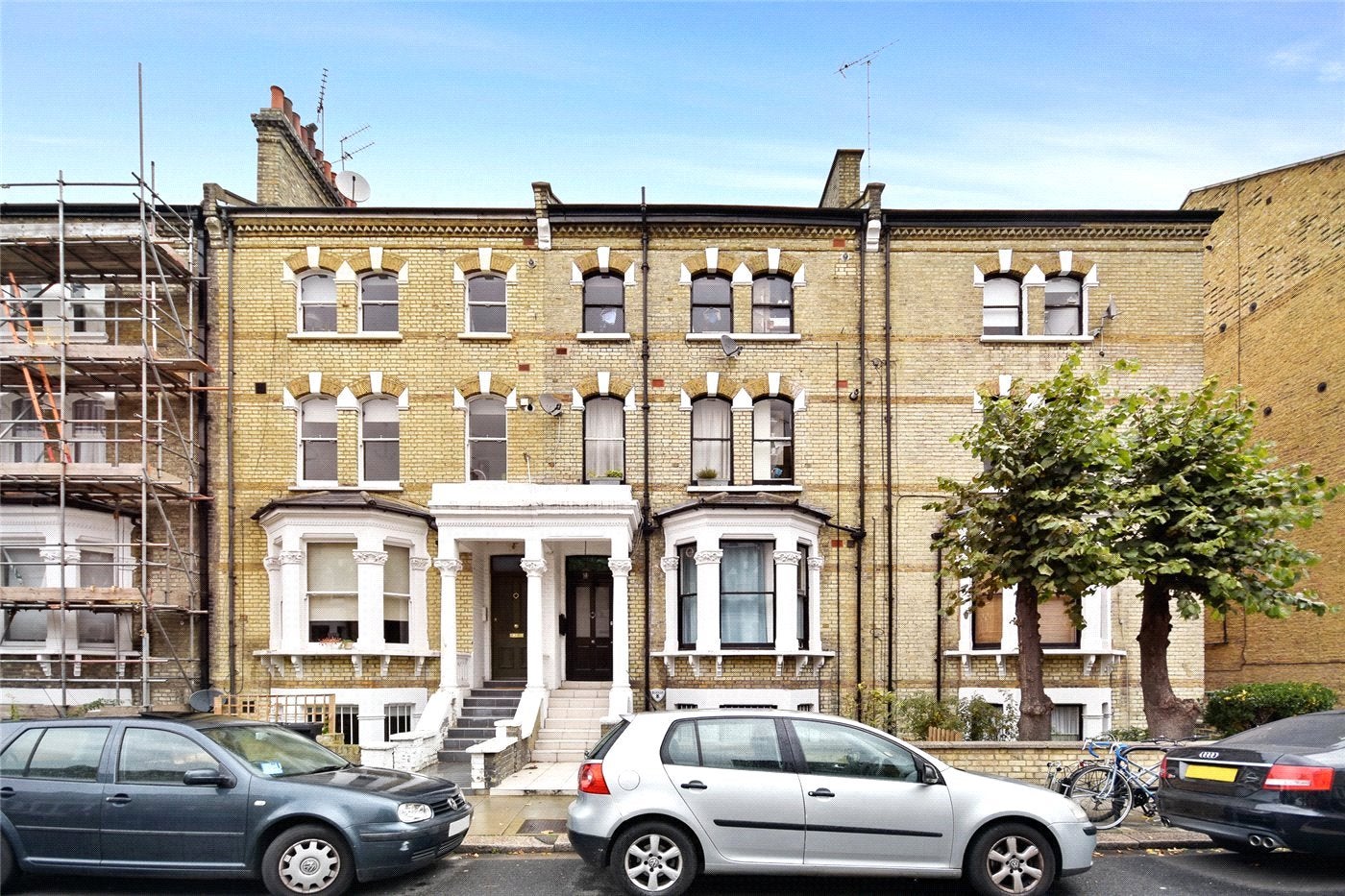 Flat Edith Road in Greater London