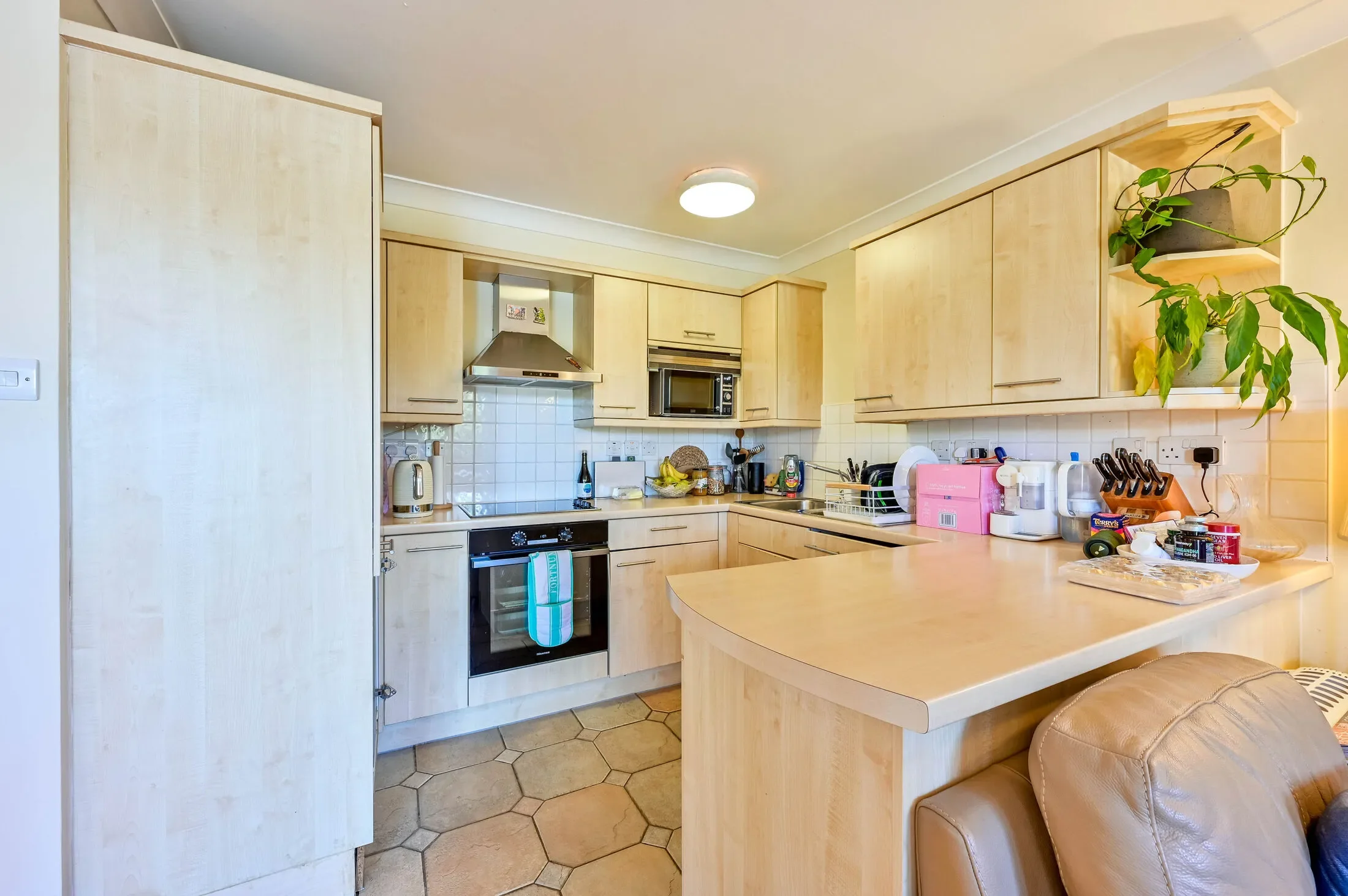 Flat Mortlake High Street in Greater London