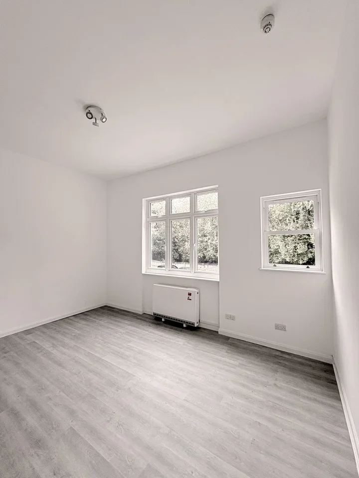 Flat Upper Grosvenor Road in Tunbridge Wells