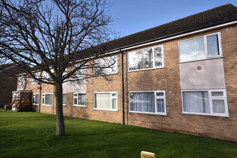 Flat Libra Court in Broadland