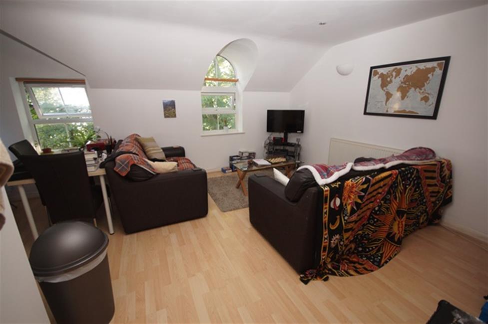 Flat Oakfield Street in Cardiff