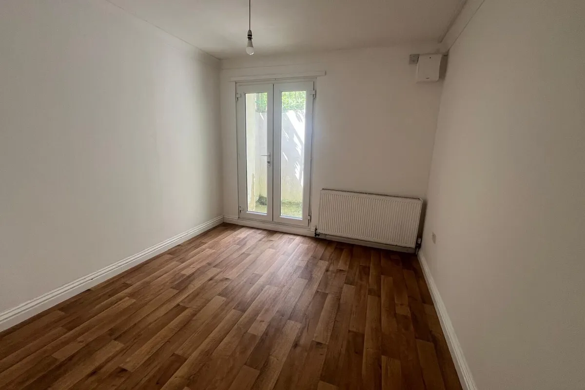 Flat Eversfield Place in St Leonards