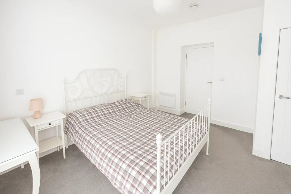 Flat Hanover Street in Swansea
