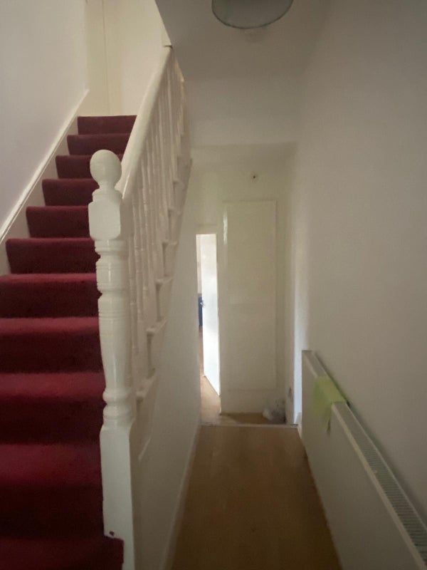 Room Coverton Road in Greater London