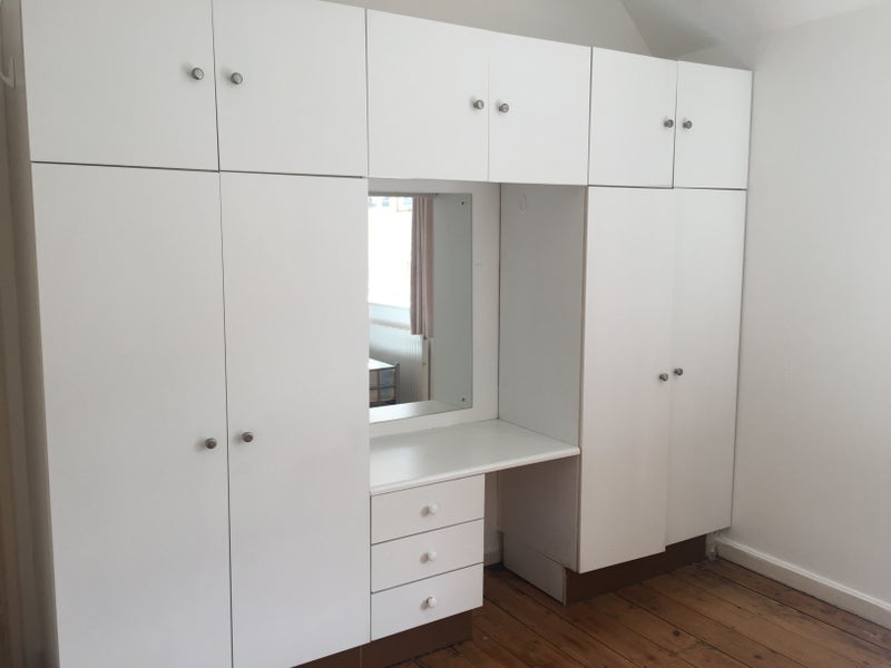 Room Tamarisk Square in Greater London