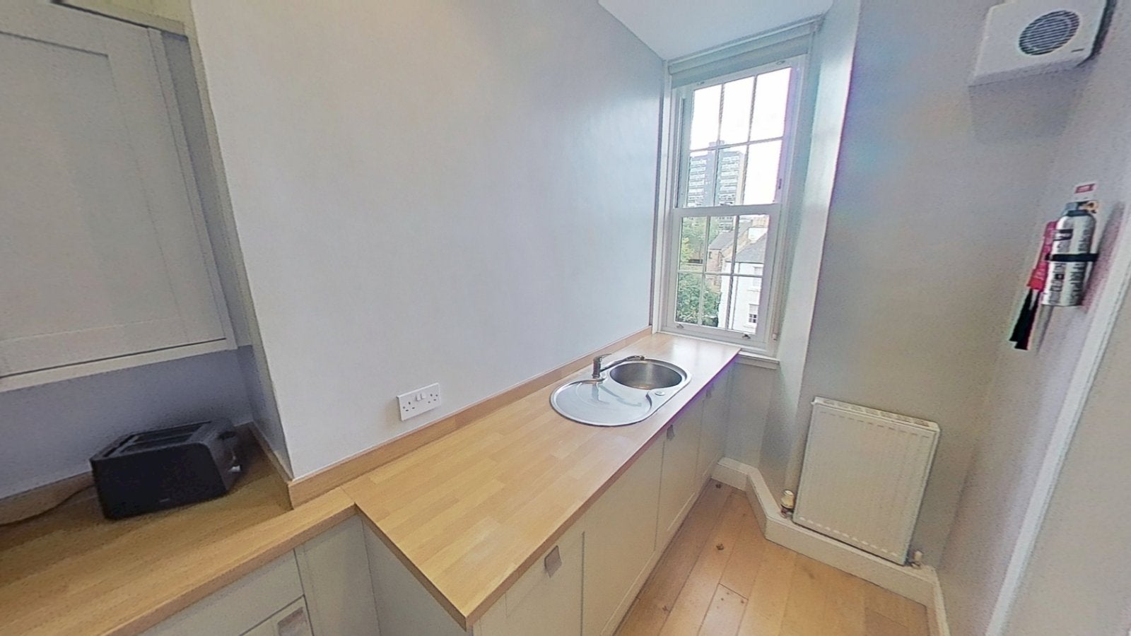 Flat Nicolson Street in City of Edinburgh