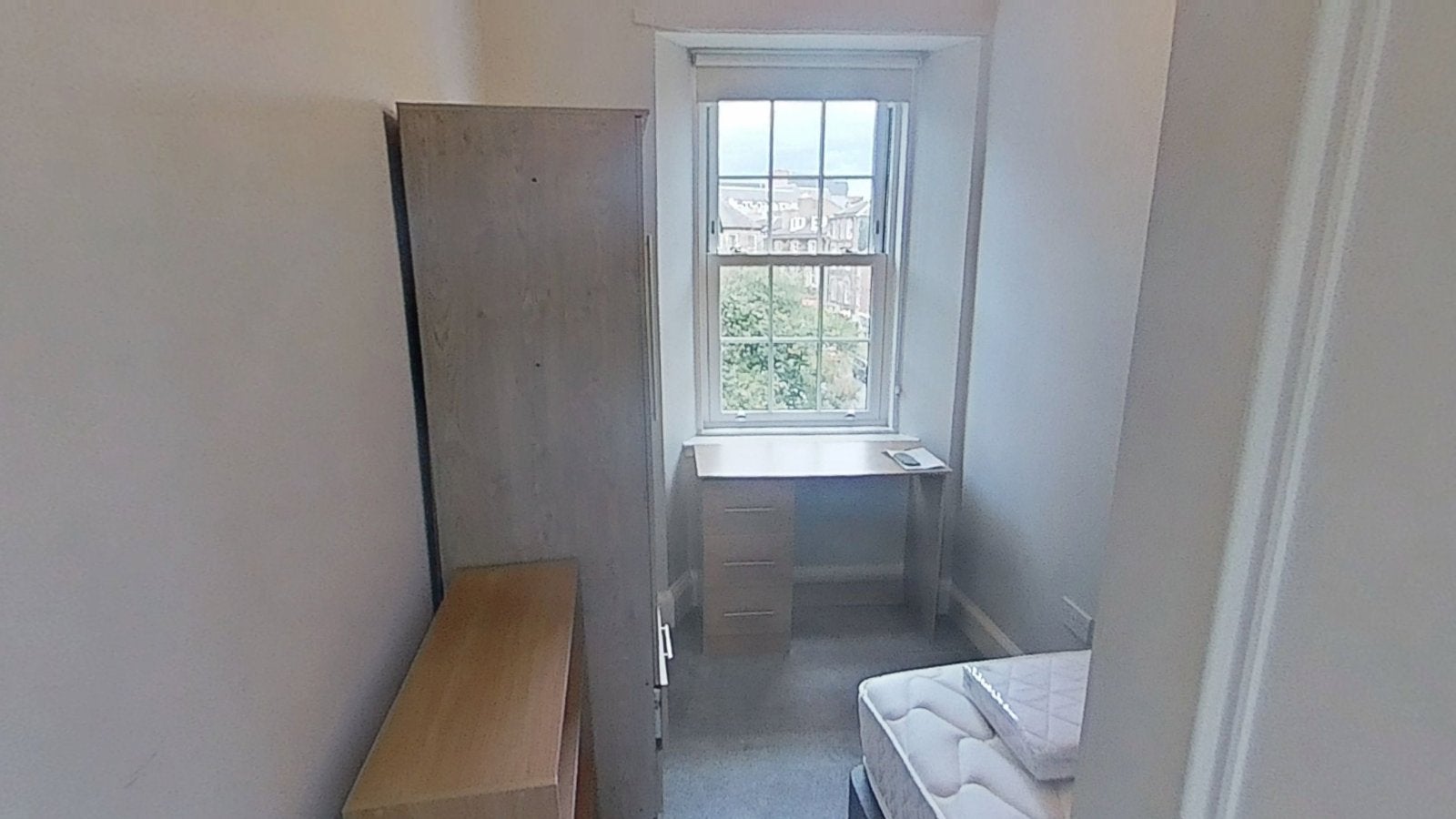 Flat Nicolson Street in City of Edinburgh
