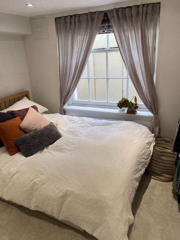 Room Ashby Street in Greater London