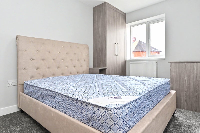 Room Rookery Lane in Stoke-on-Trent