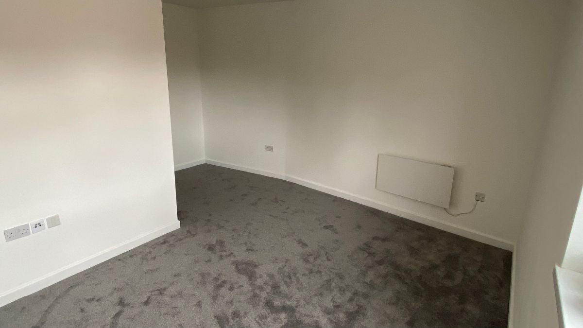 Flat Pinfold Street in Darlaston