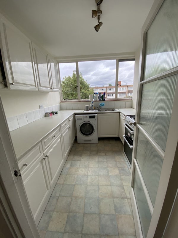 Room Putney Hill in Greater London