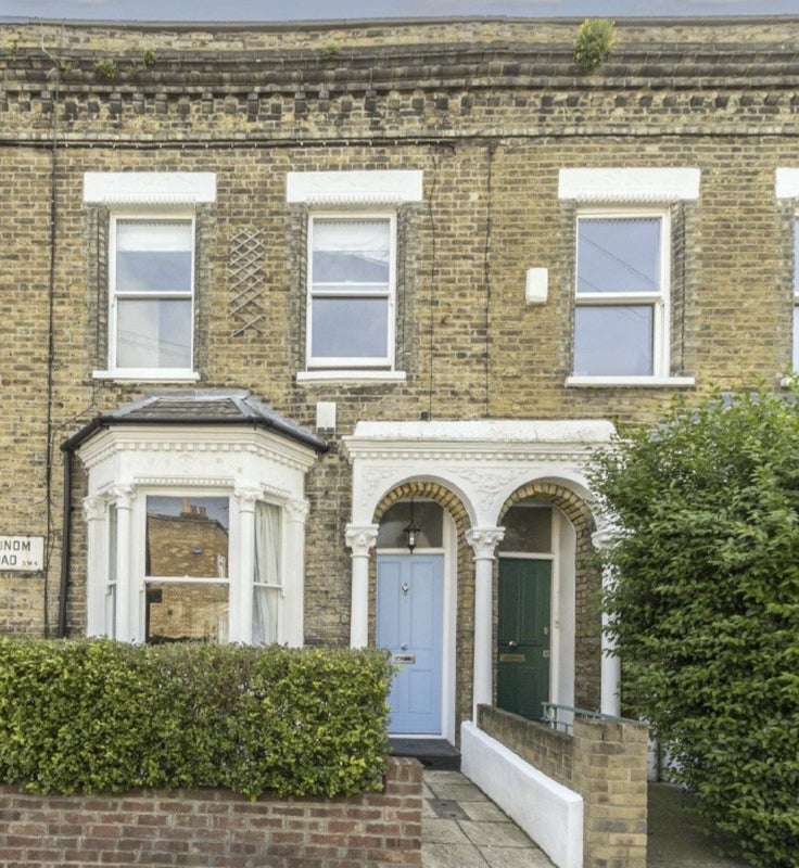 Room Linom Road in Greater London