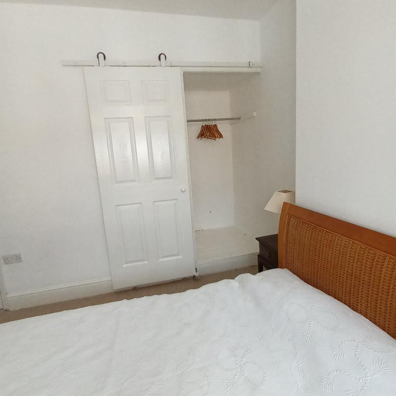 Room Wentworth Road in Nottingham