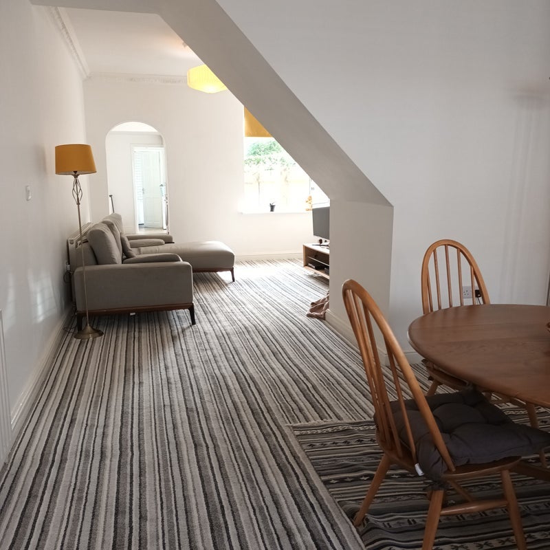 Room Wentworth Road in Nottingham
