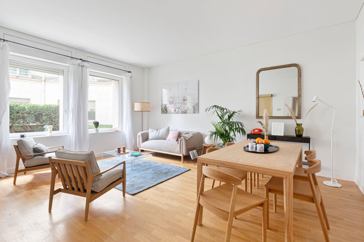 Appartement Place Édouard VII à Paris
