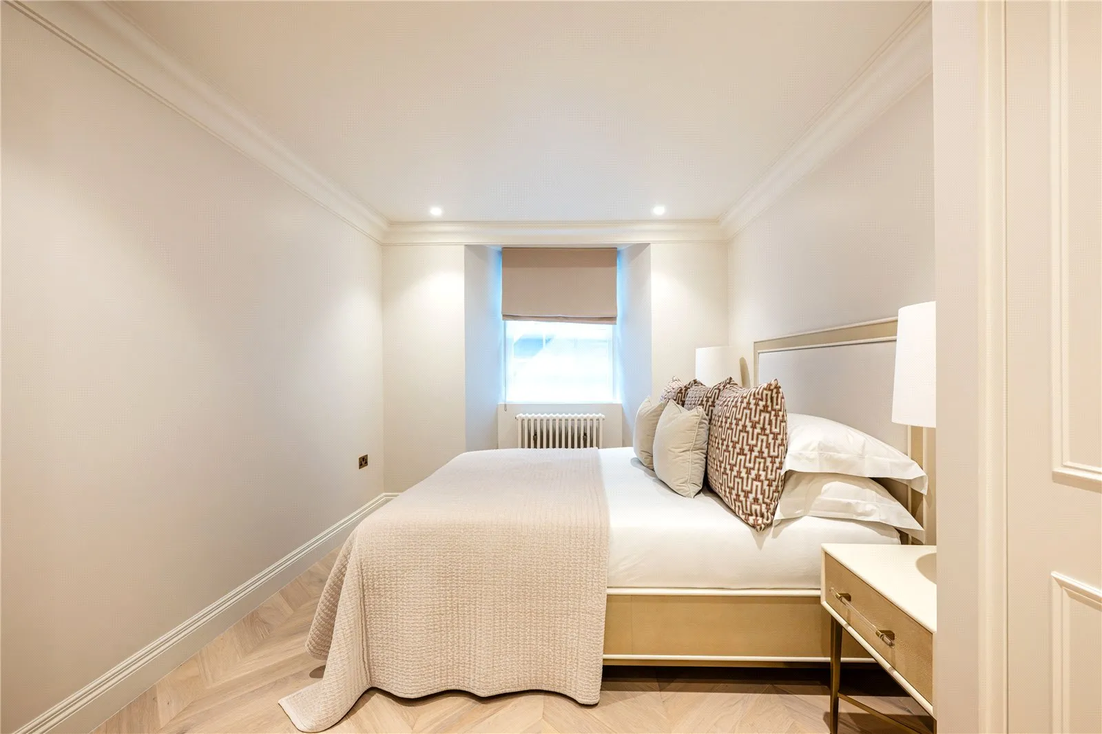 Flat Bolton Street in City of Westminster