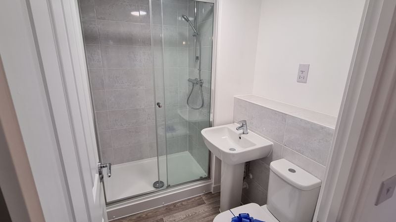 Flat Waterfield Close in Peterborough