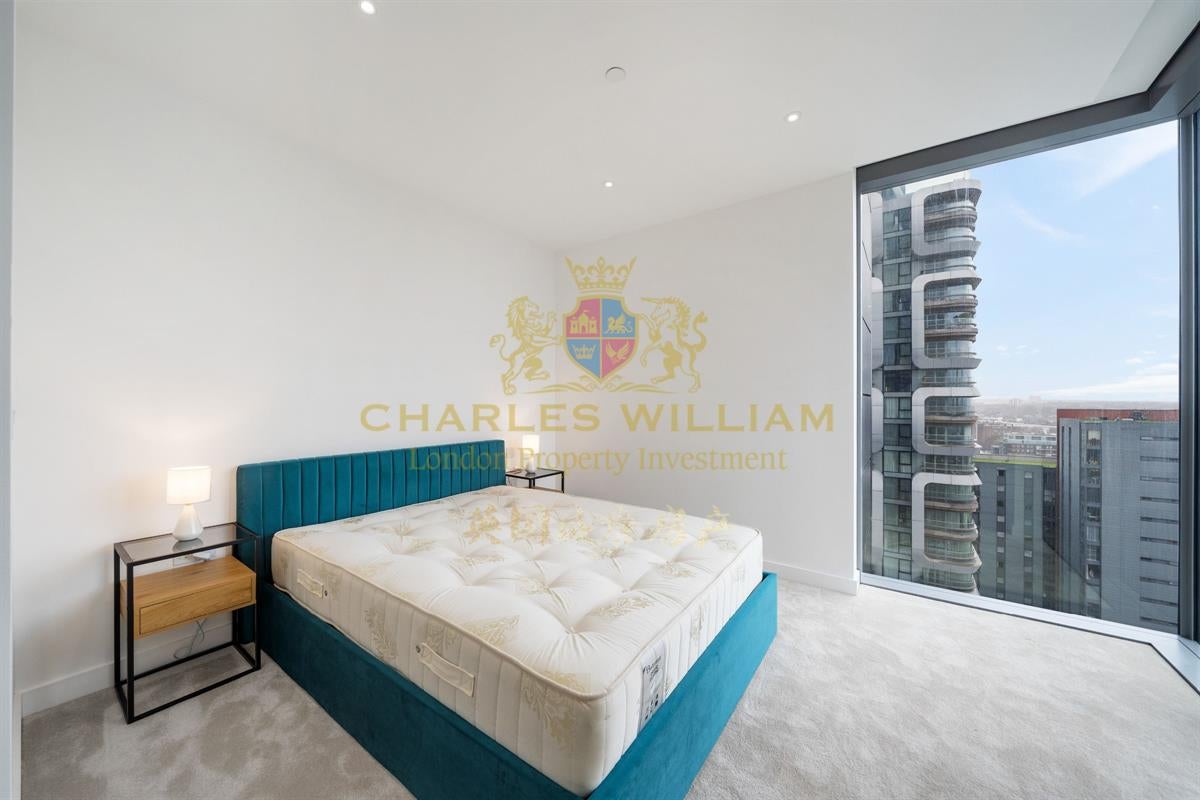 Flat Great Sutton Street in Greater London