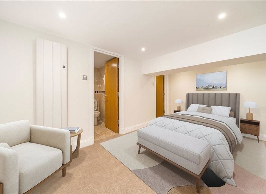Flat Surrey Row in Greater London