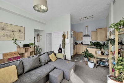 Flat Lewisham Hill in Greater London