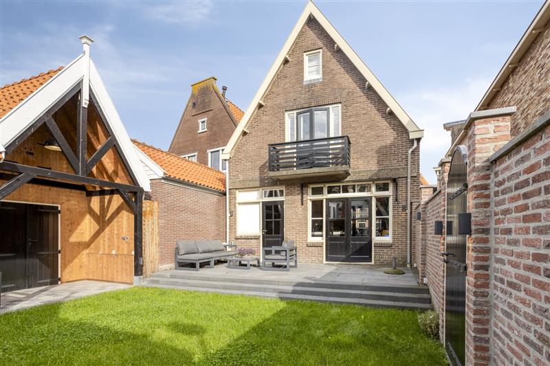 Twee-onder-één-kap te koop: De Zarken 31, Monnickendam