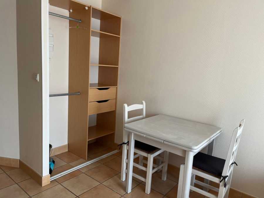 Chambre Rue de Saint-Denis En Val à Saint-Cyr-en-Val